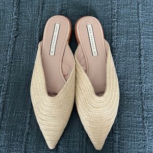 Zara slides